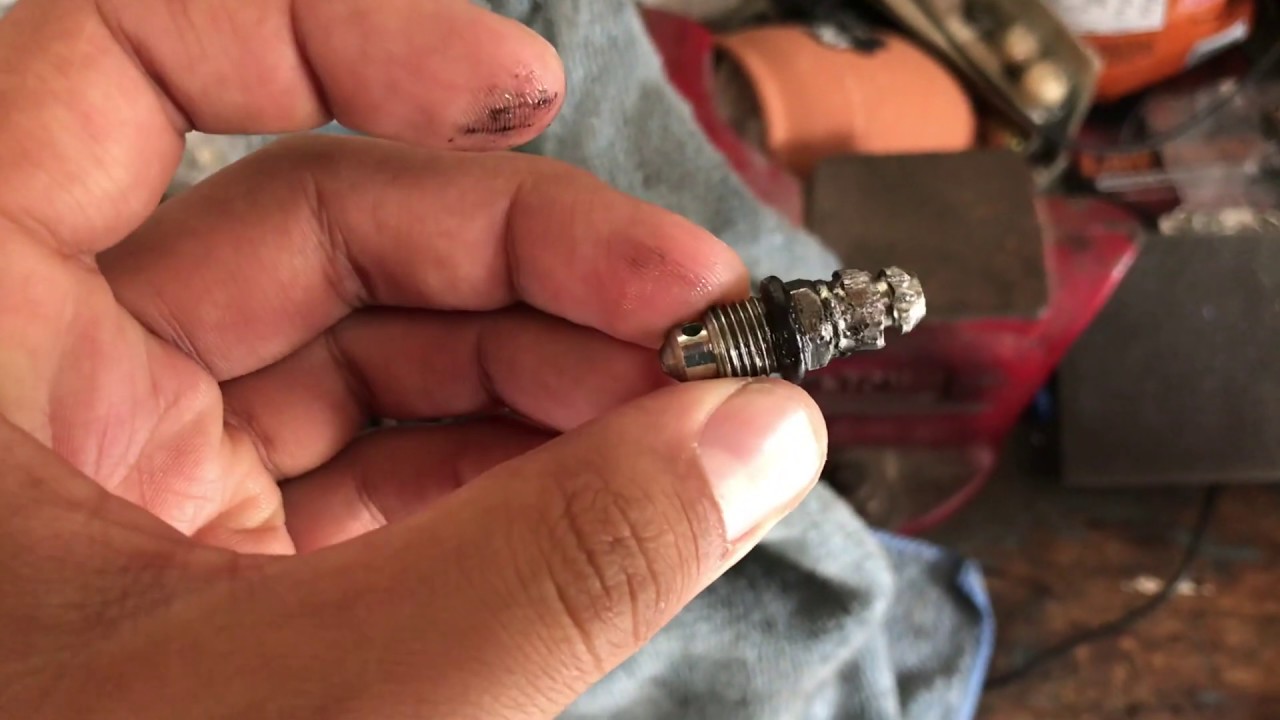 how-to-remove-harley-bleeder-valve-youtube