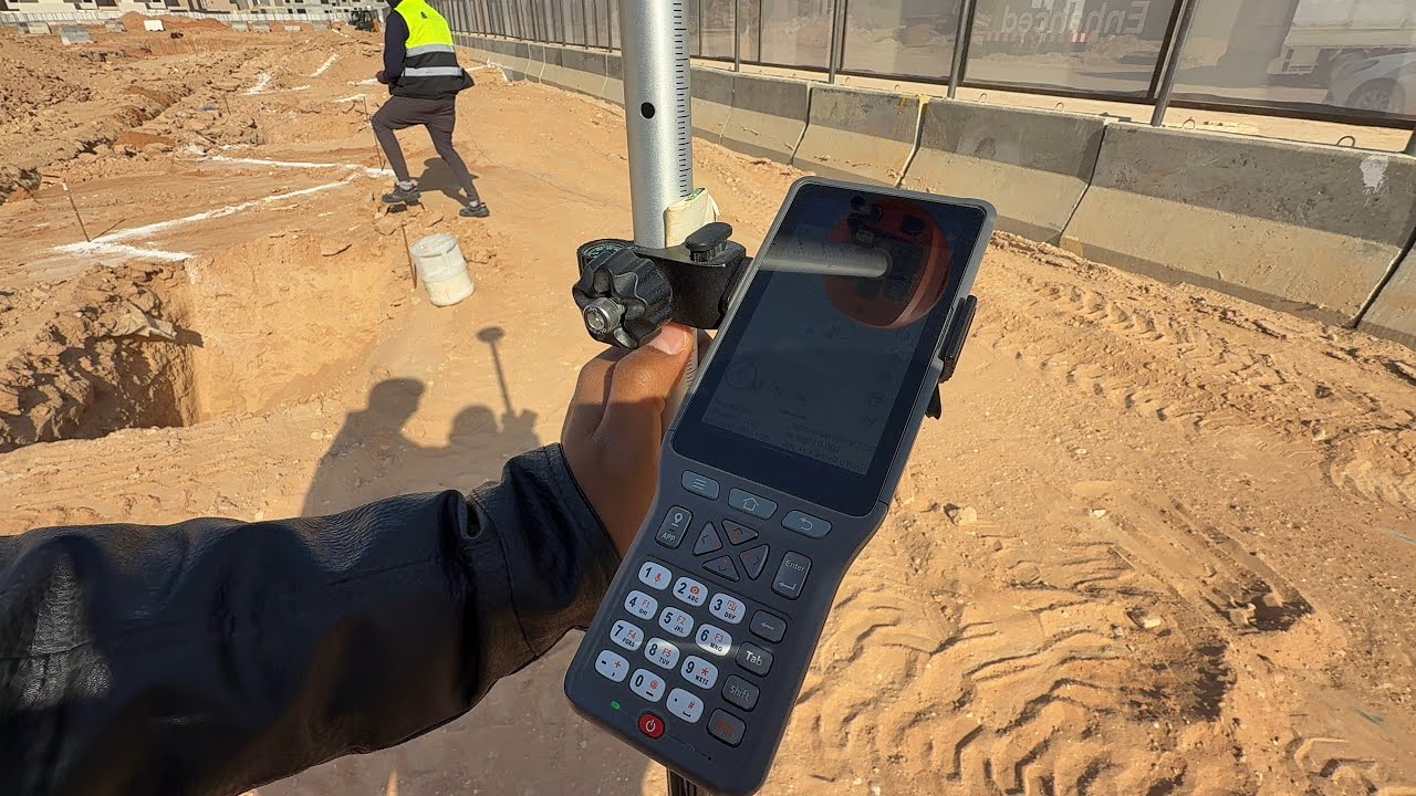 المرحلة الأولي من مراحل إنشاء الحديقة