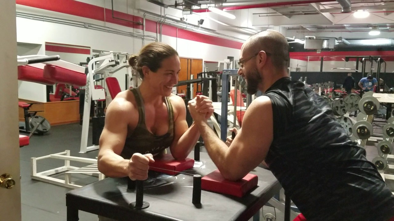 Mixed Arm Wrestling Tall Vs Short