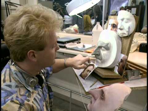 Batman Returns: 10 Making-Up The Penguin