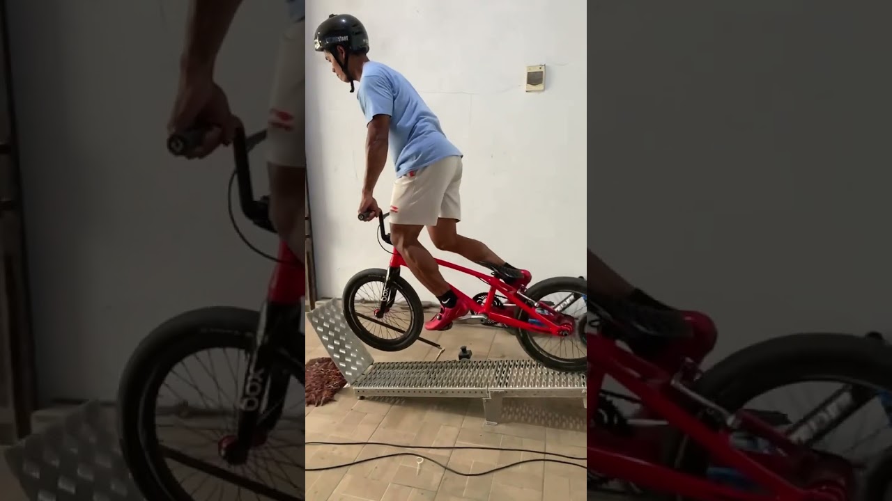 BMX GATE START TRAINING slowmotion.  