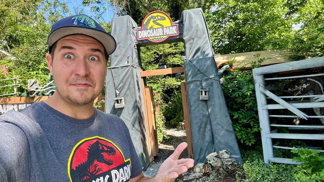 The Most Amazing Backyard Dinosaur Theme Park In Tennessee - “Backyard Terrors” Roadside Attraction