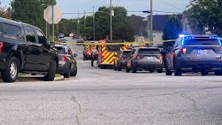 At least one person dead in SWAT hostage standoff in South Fulton