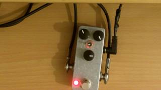 Doxasound Humming Bird Tremolo Clone (Vox Repeat Percussion Clone) in a Compact 1590A