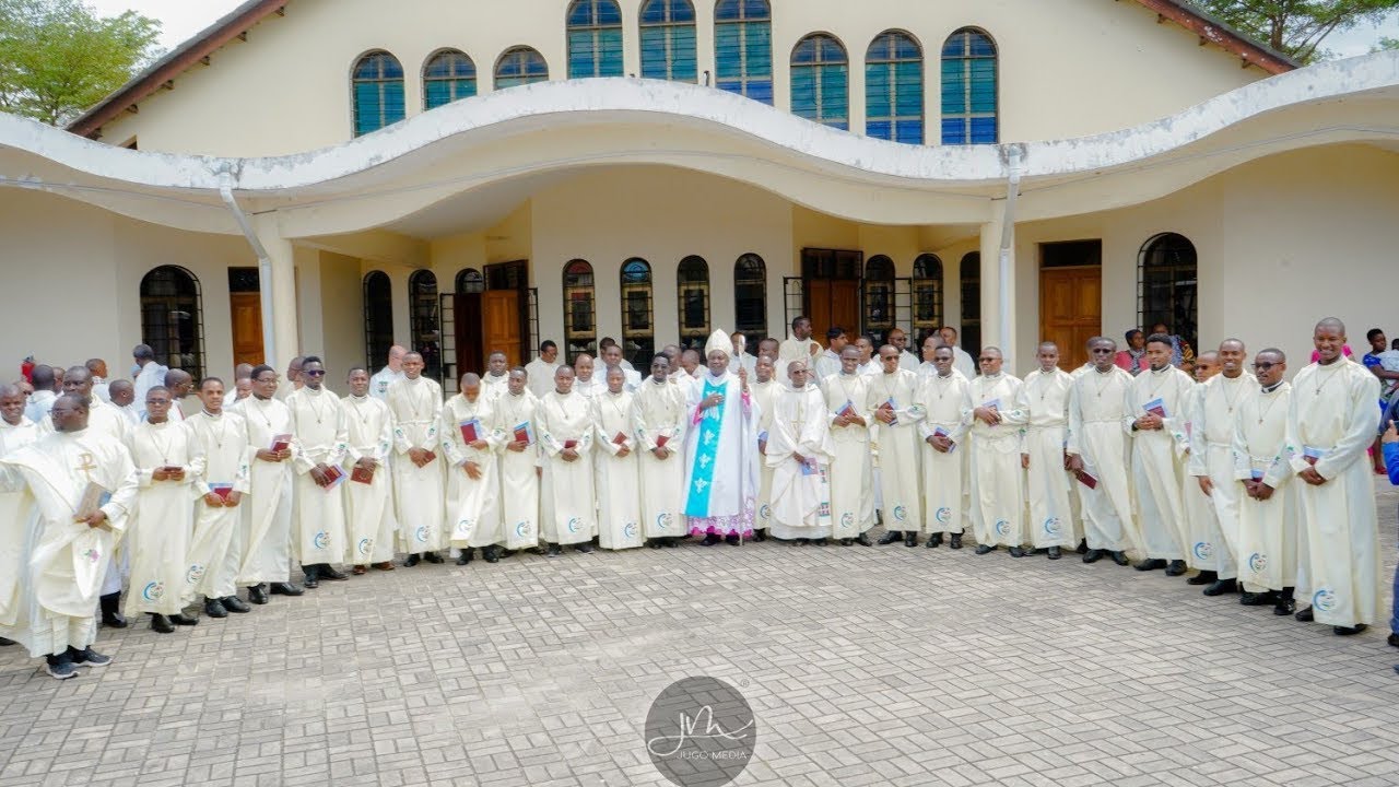 Misa ya Wanovisi 24 Kuweka Nadhiri za Kwanza katika Shirika la Wamisionari wa Consolata, Bunju DSM