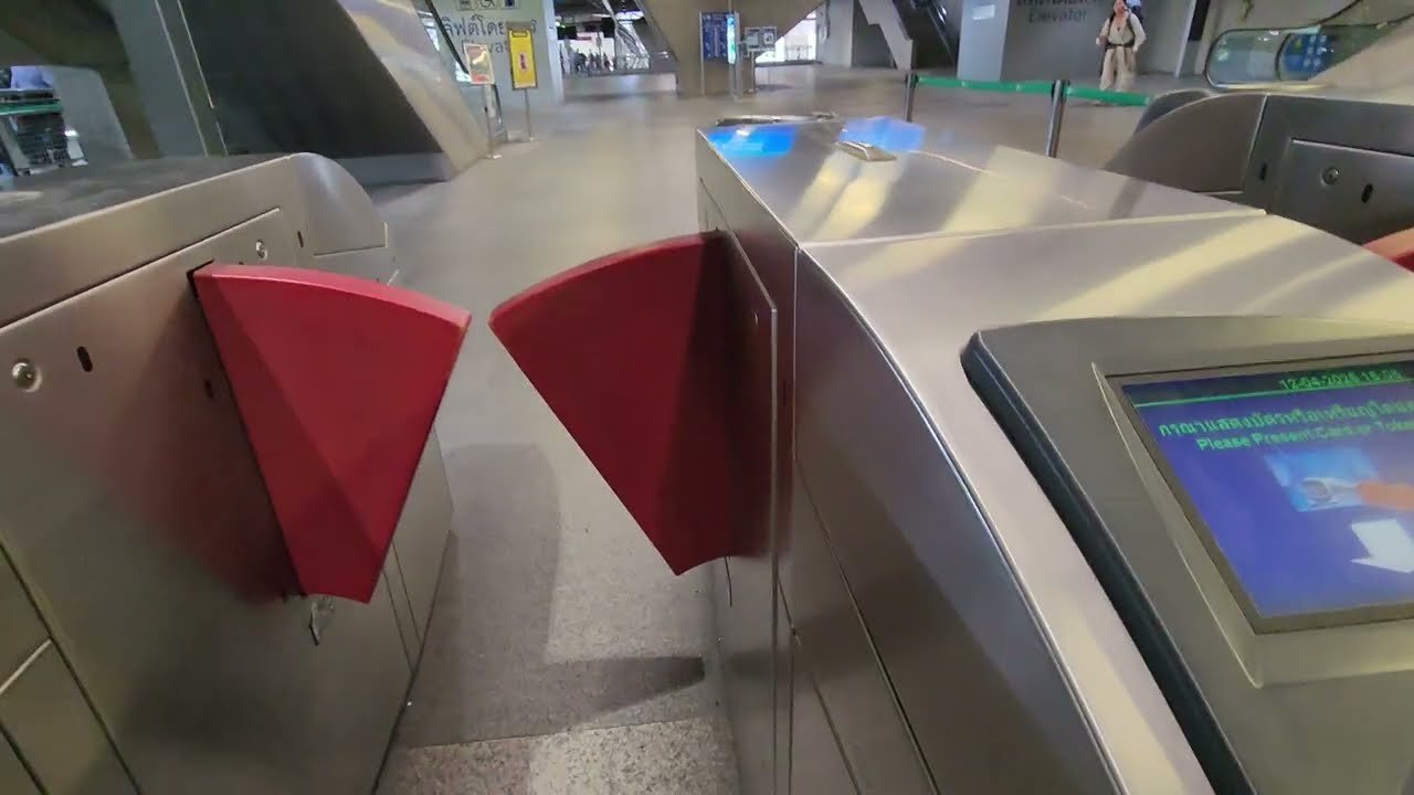 Makkasan Airport Rail Link ARL Station Walk to Boarding Platform Bangkok Thailand