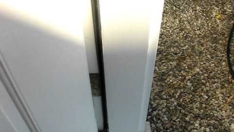 [Sound only] Cobalt 220 7.4L V8 Motor Out of the water