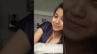 Hot sexy indian girl live hot cleavage video