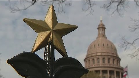 Discussion: Texas lawmaker to investigate school districts