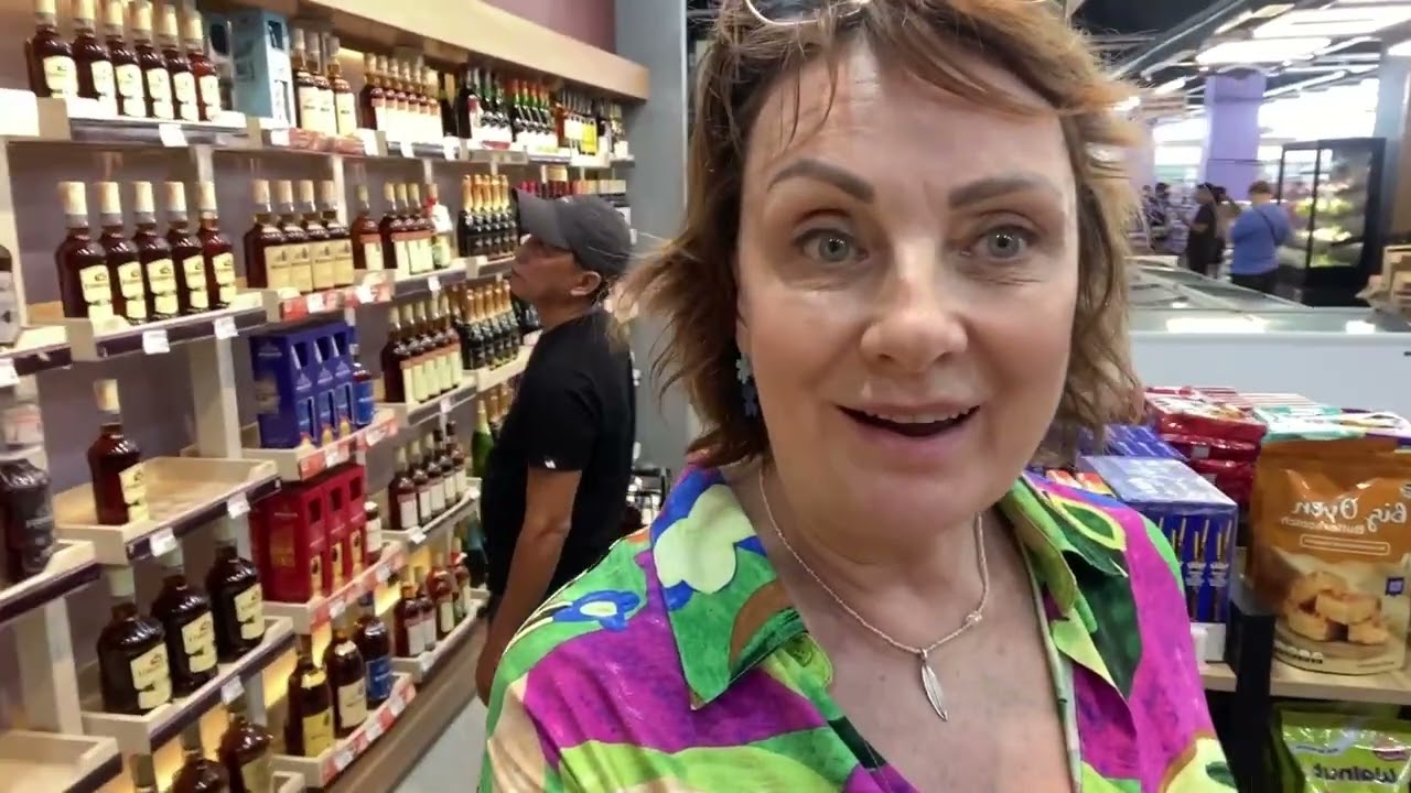 Пожар в Катандуанес , лобстеры , ром и серфинг 