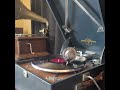 美空 ひばり ♪歌声は虹の彼方へ♪ 1958年 78rpm record. Columbia Model No G ー 241 phonograph.