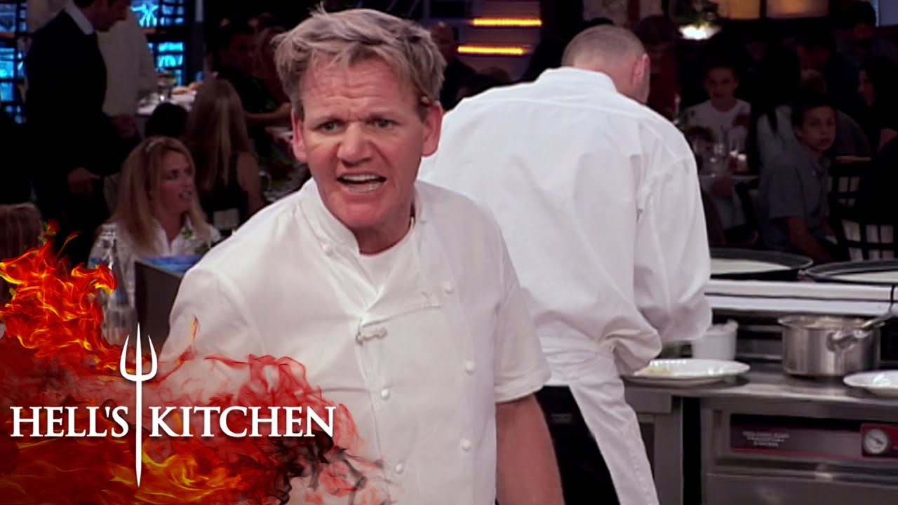 Red Team Cooks For Gordon S Family Hell S Kitchen Youtube