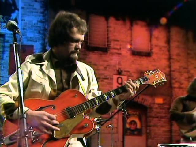 Duane Eddy - Play Me Like You Play Your Old Guitar