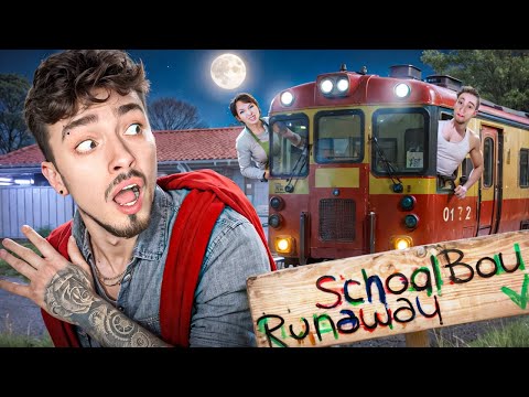 СБЕЖАЛ НА ПОЕЗДЕ ОТ ЗЛЫХ РОДИТЕЛЕЙ В SCHOOLBOY RUNAWAY В МАЙНКРАФТ!