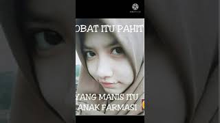 Yakin Gak Mau Sama Anak Farmasi shorts