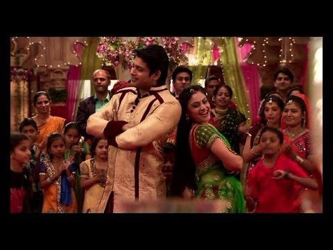 Balika Vadhu: Shiv-Anandi dance together