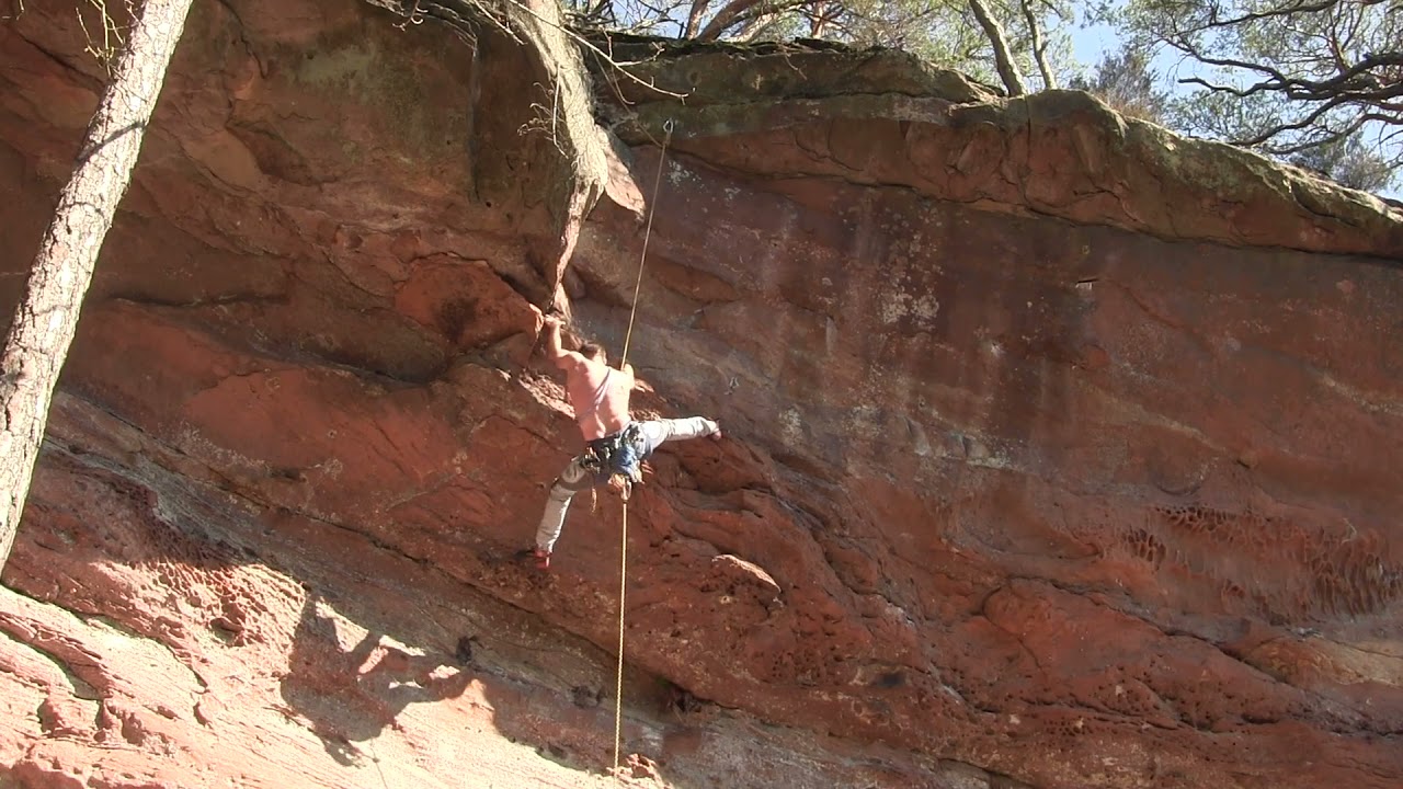Kreuzfelsen/Pfalz - Thing (8-/6c+)