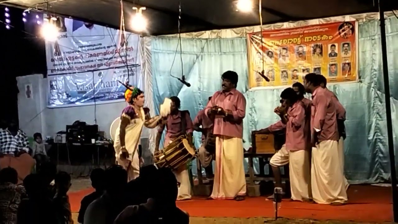 വെണ്ണക്കര കണ്ഠിമുത്തൻ കളരി ഏഴാം പൂജാ മഹോത്സവത്തിന്റെ ഭാഗമായി നടന്ന പൊറാട്ടു നാടകം 