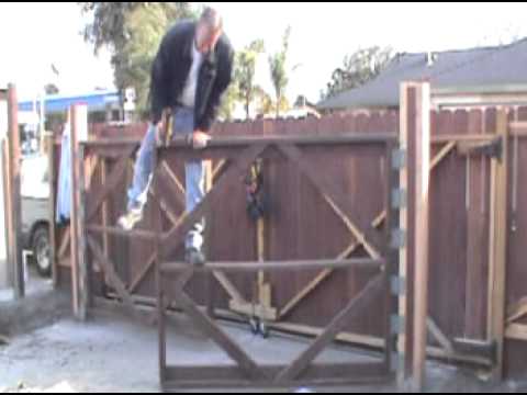 Double Swinger Wood Driveway Gates, Wrong vs. Right.mpg - YouTube