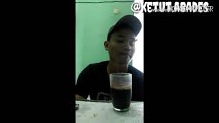 Ngopi sambil rokok
