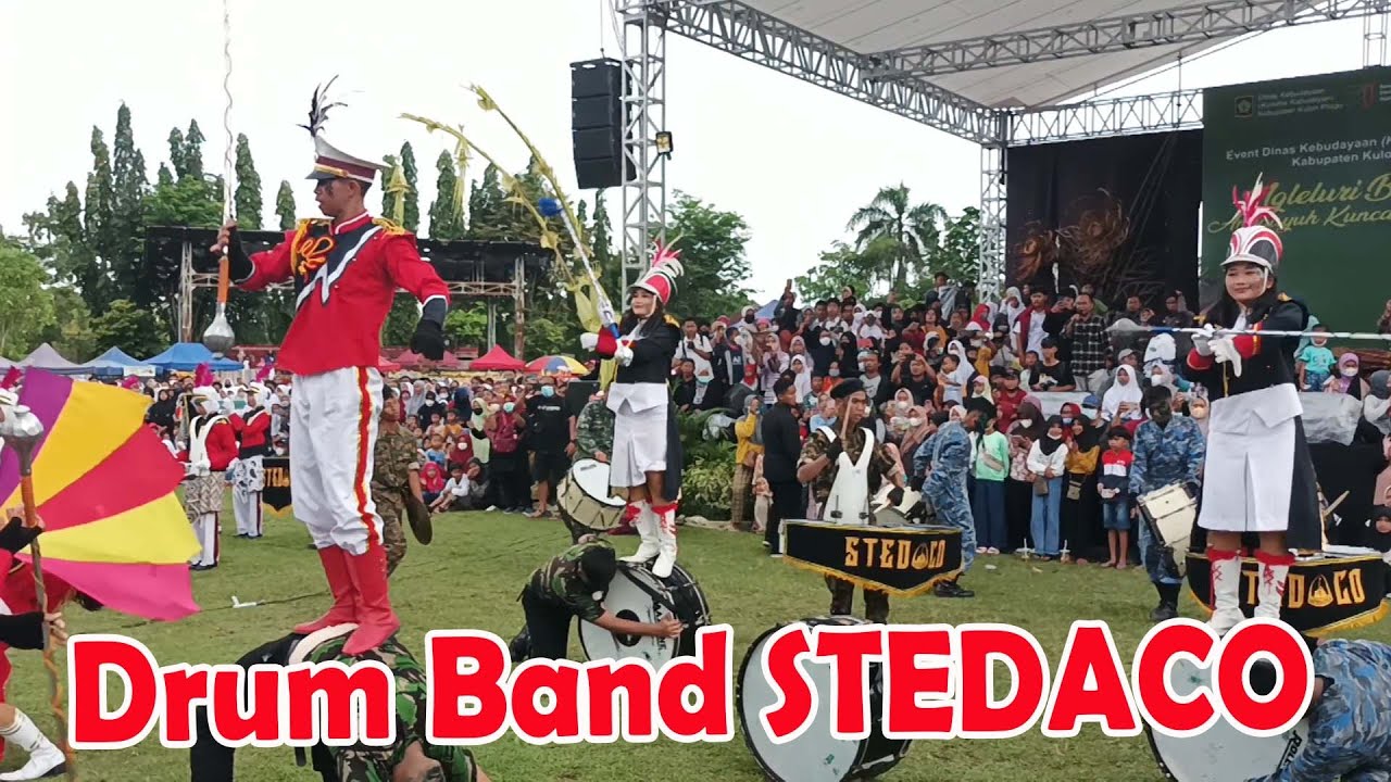 Gelar Budaya Drum Band Stedaco Di Alun - Alun Wates Kulon Progo
