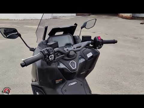 САМЫЙ ТЕХНОЛОГИЧНЫЙ СКУТЕР В МИРЕ - НОВЫЙ YAMAHA T-MAX 560 2023 ГОДА!