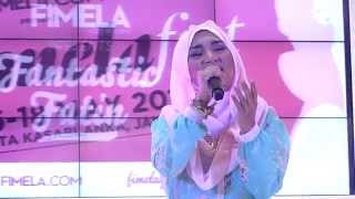 Fatin Shidqia-Perahu Kertas (FIMELAdotcom)