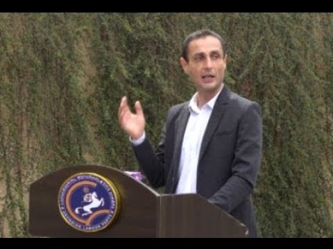 აქცია ბიძინა იბანიშვილის შუშის სასახლესთან - ლეიბორისტული პარტიის პროტესტი