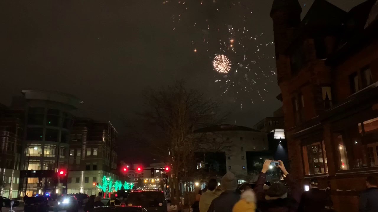 Kalamazoo rings in the new year with ball drop, fireworks YouTube