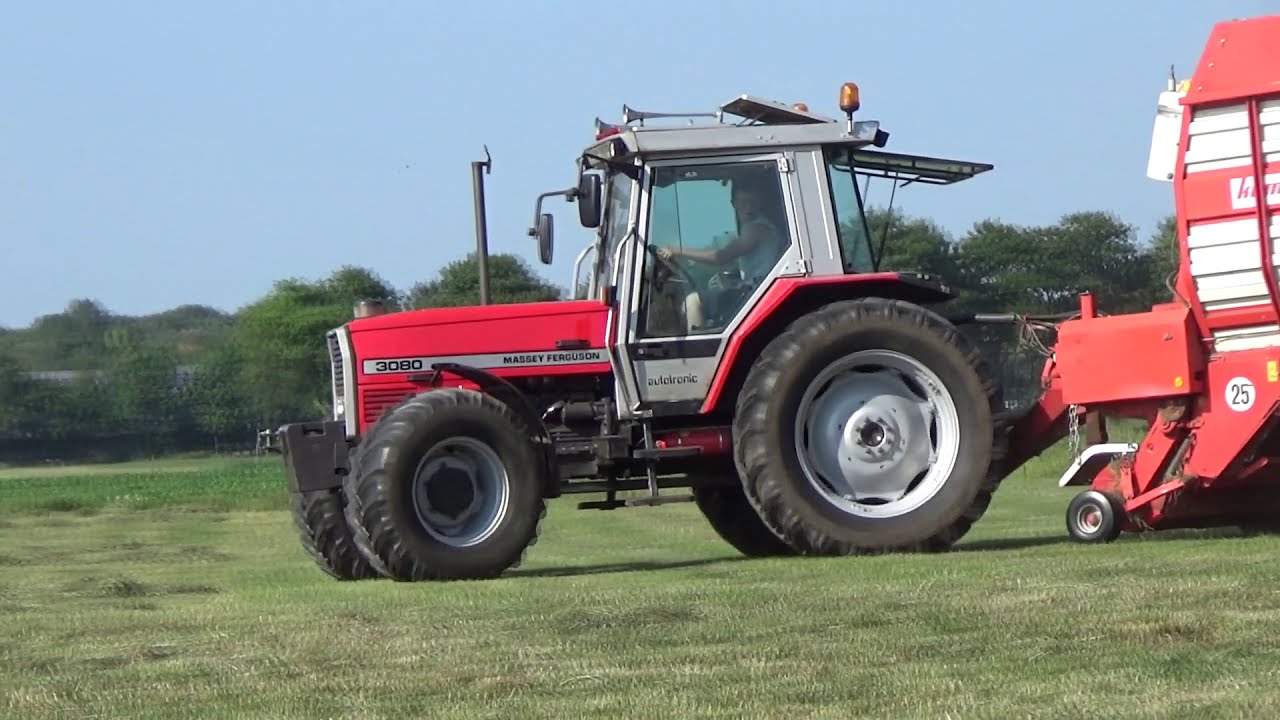 Inkuilen met Massey ferguson 3080