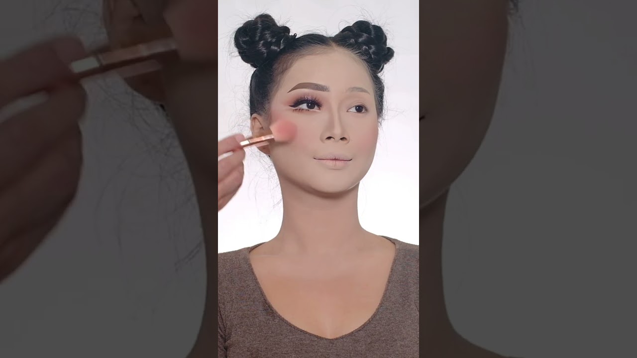 makeup simpel buat yang mau ikut carnaval guys...