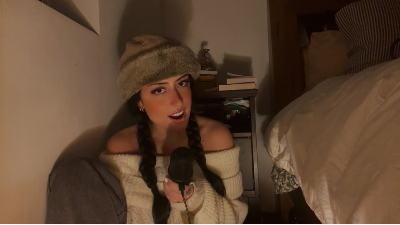 Welcome To The Internet  - Bo Burnham (LUNA COVER) turn subtitles on cos this gets FAST