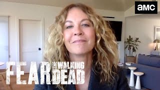 Jenna Elfman Answers Questions & Fan Theories for Fear The Walking Dead | The Walking Dead Universe