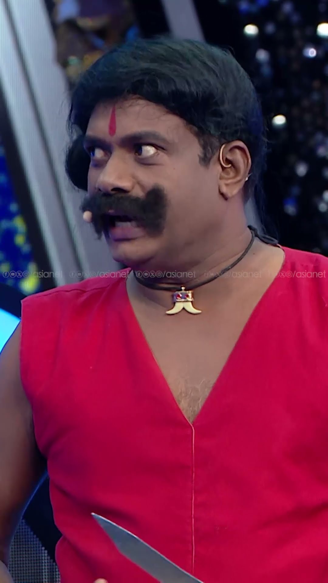 #EnkileEnnoduPara കോമഡി കാണിക്കാൻ എന്ത് അഭ്യാസവും കാണിക്കും