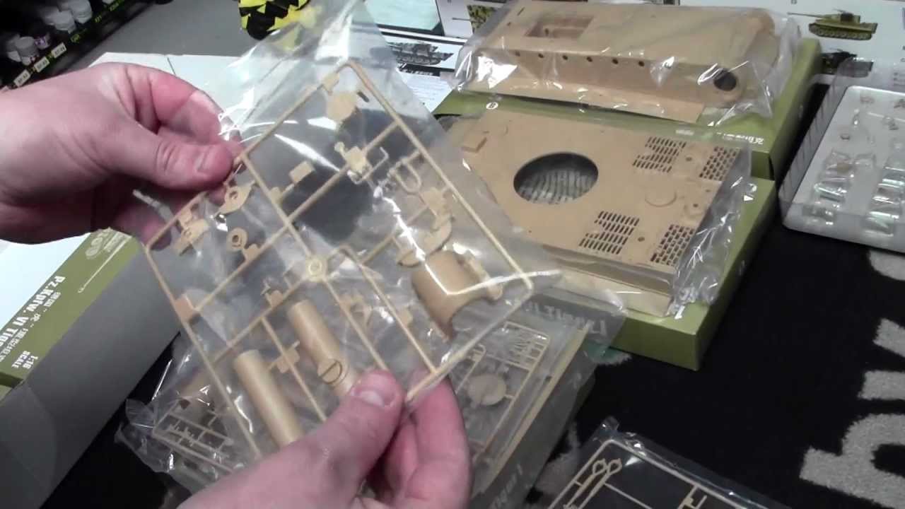 HobbyBoss 1/16 Tiger I # 82601 www.eModels.co.uk - YouTube