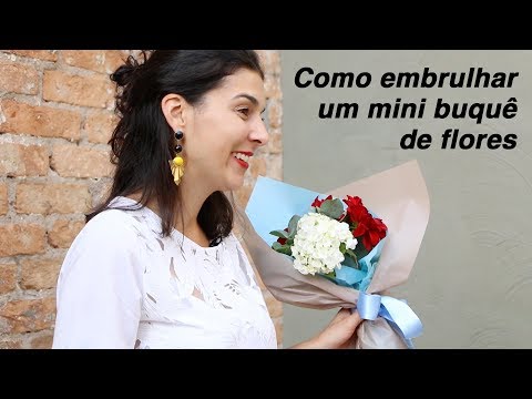 Vídeo: Como Embrulhar Um Buquê