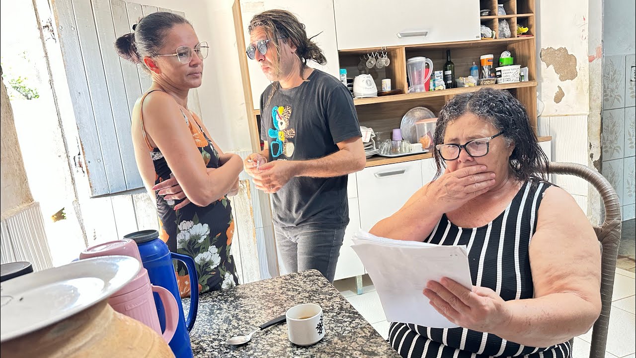 Quem é Tochelle Zé? / Com Esse Currículo Não Tem Como Ficar Desempregado!