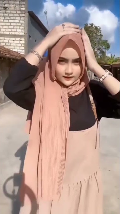 Terik 😄☀️🌞 #Shorts #Jilboobs #cewetiktok #cewesexy