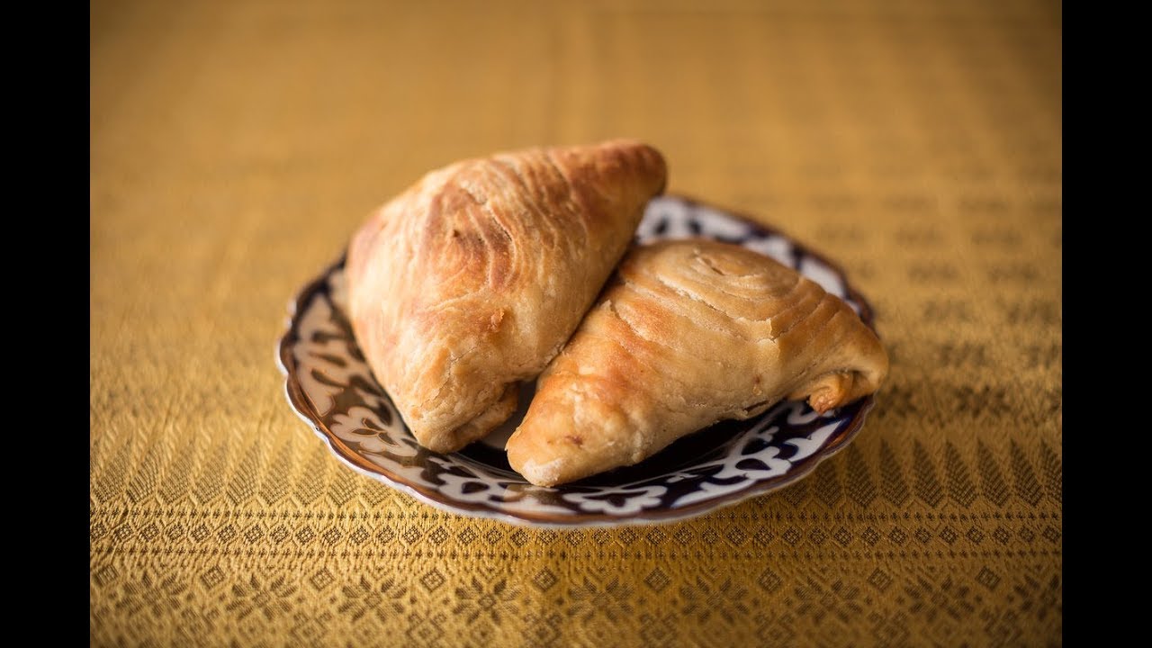 САМСА ИЗ СЛОЁНОГО ТЕСТО С КАРТОШКОЙ И МЯСОМ