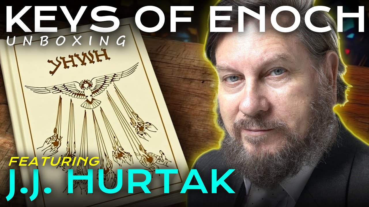 Распаковка игры Keys of Enoch с участием Дж. Дж. Хуртака