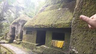 Candi 10 di Pura Gunung Kawi, Bali