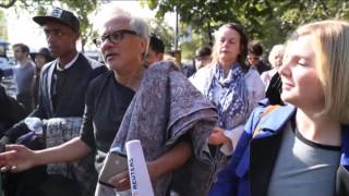 Artists Anish Kapoor and Ai Weiwei walk out of London showing solidarity with migrants