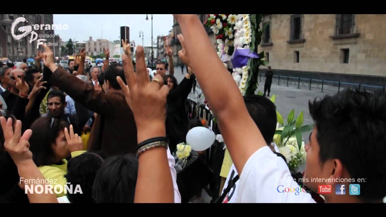 Fernández Noroña - Protesta por las Muertes de Calderon ...