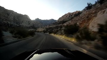 Relaxing Music!!!  Hypnotizing Drive Through The Canyons