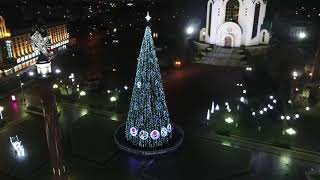 Площадь Победы и главная ёлка города (Калининград)