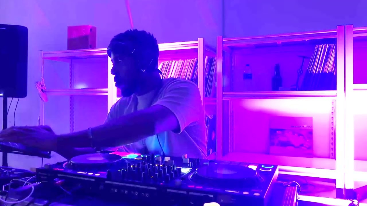 WHAT'S THE 411? | VIBRATION STATION | CHARLEE BROWN | EP 016