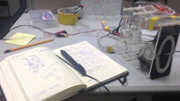 SPLITTING THE FLAP - split flap display first test