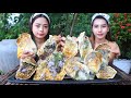 Tasty oyster eating with chili sauce - Oyster with chili sauce