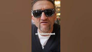 The First AI Cameraman 👀 @casey with #insta360flow #insta360 #caseyneistat #smartphone #gimbal #fyp