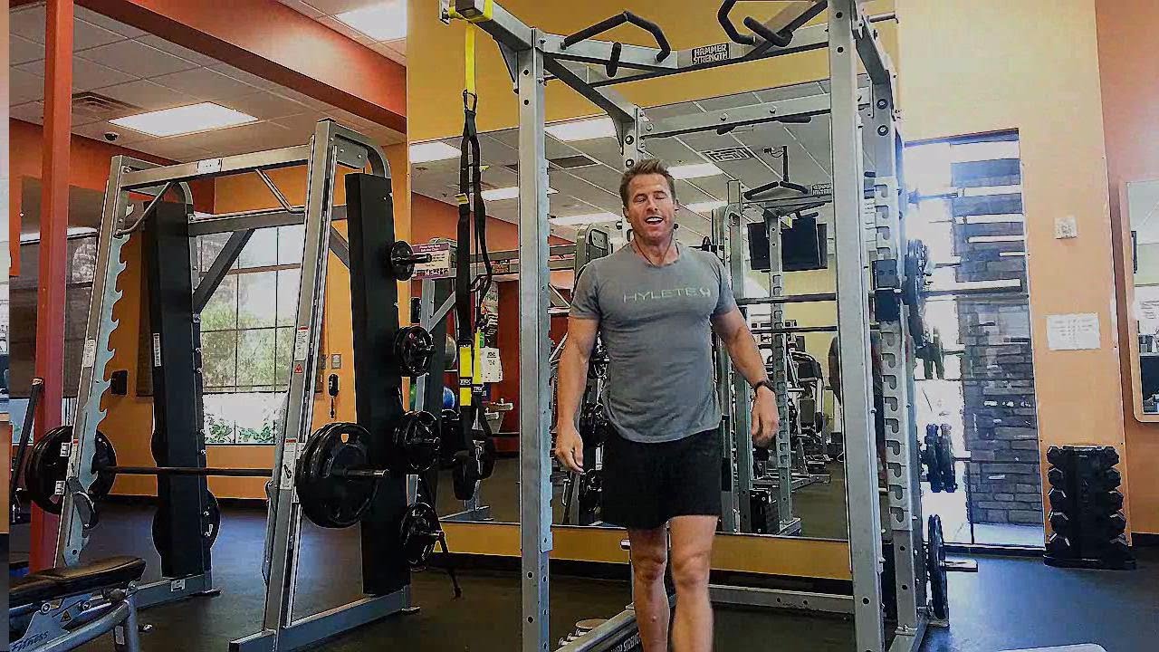 pull ups butterfly 1 Minute Pull-Up Test